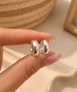 ARGOLLA AB 2062