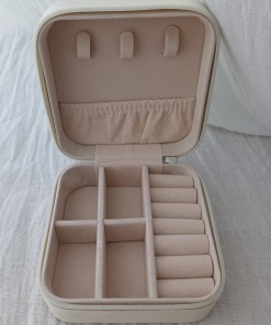 EXHIBIDOR CUADRADO CREMA 10034