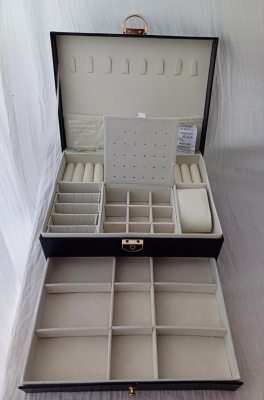 MALETIN EXHIBIDOR C/LLAVE 10024