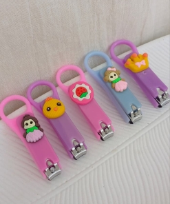 CORTA UÑAS CON APLIQUE (modelos surtidos) 7798373795991