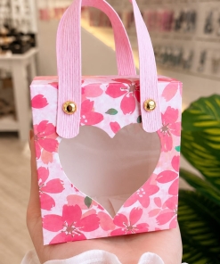 CAJA DE REGALO CON MANIJA 4524FLOREADO
