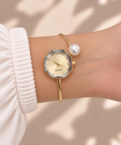 RELOJ PULSERA 7020DORADO
